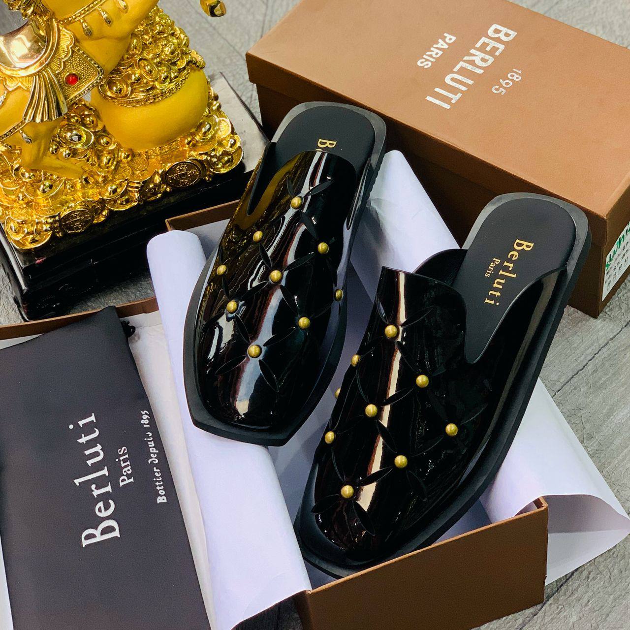 peerless-designers-half-shoes